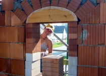 Fensteröffnung Pilgerquartier Foto S.Adaschkiewitz jpg