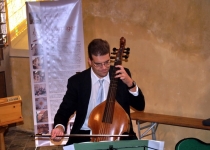 Andreas Linde von der Gambenfamilie | Foto: Siegfried Adaschkiewitz